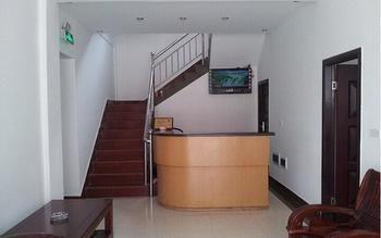 Wuhan Tianlun Holiday Hotel 外观 照片